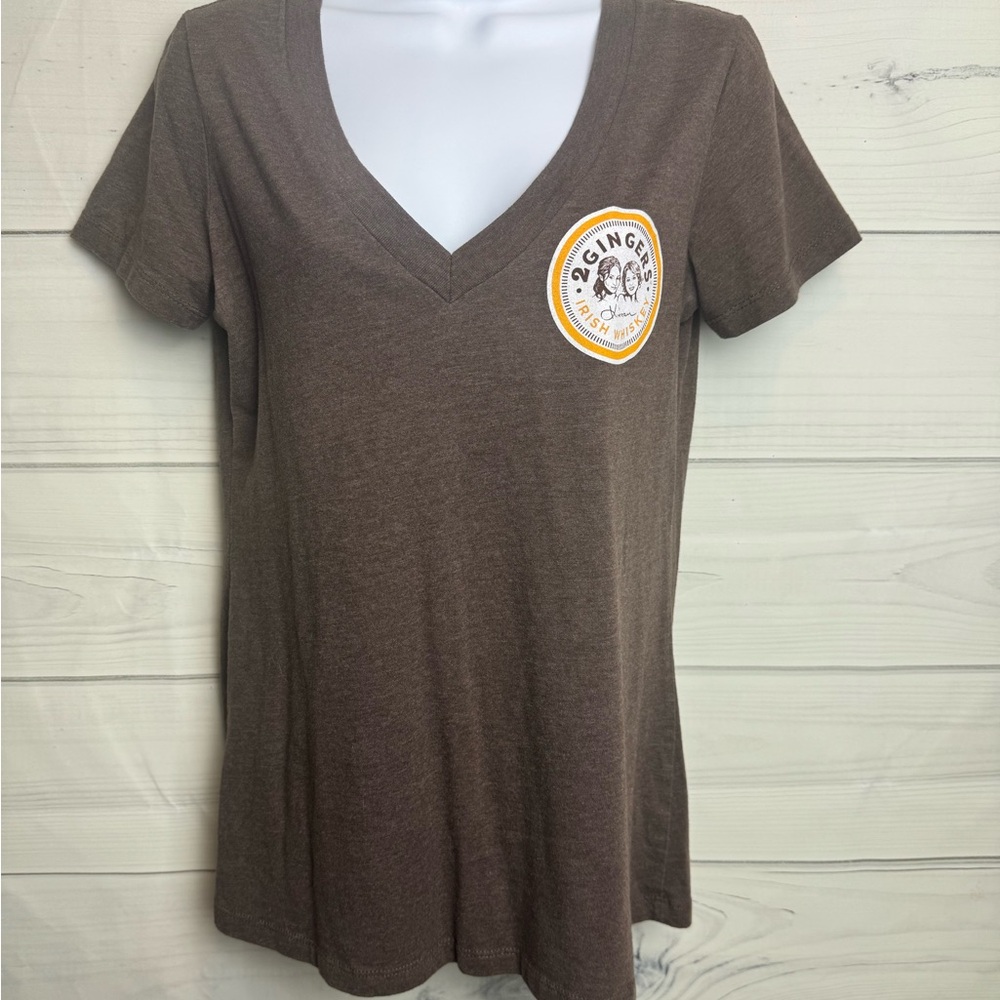 2 Gingers Irish Whiskey Brown T-Shirt Next Level Graphic Logo Tee Shirt Size L